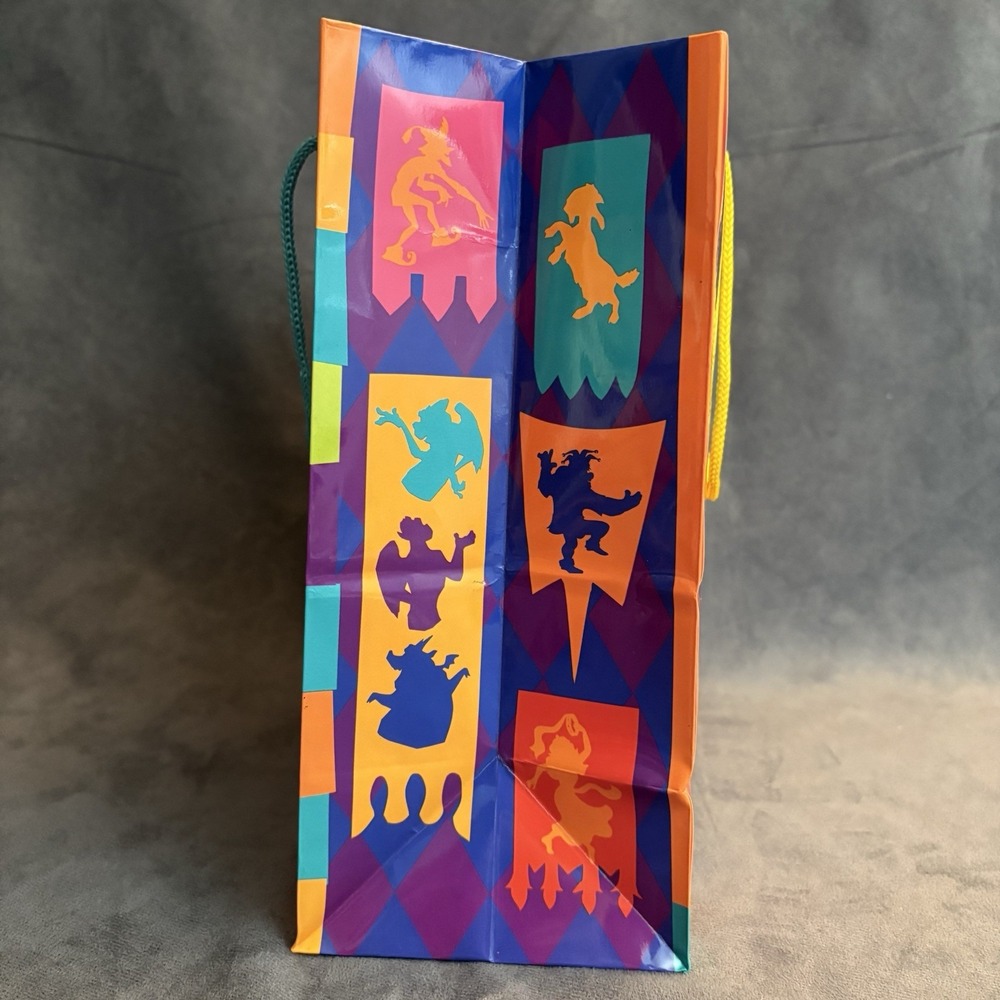 Vintage 1996 Disney Hunchback of Notre Dame Hallmark Gift Bag Esmeralda Quasimo - Picture 4 of 6